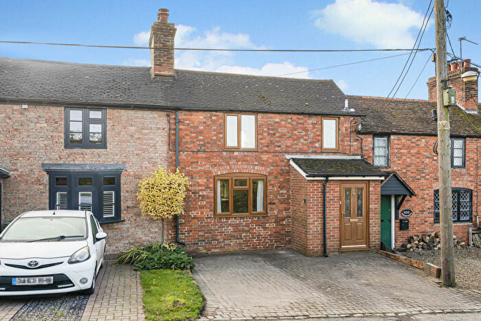 2 Bedroom Terraced House For Sale In Lawn Hill, Edgecott, HP18