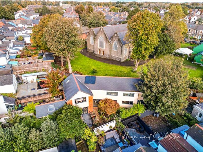 3 Bedroom Detached House For Sale In Wyndham Road, Cardiff, CF11