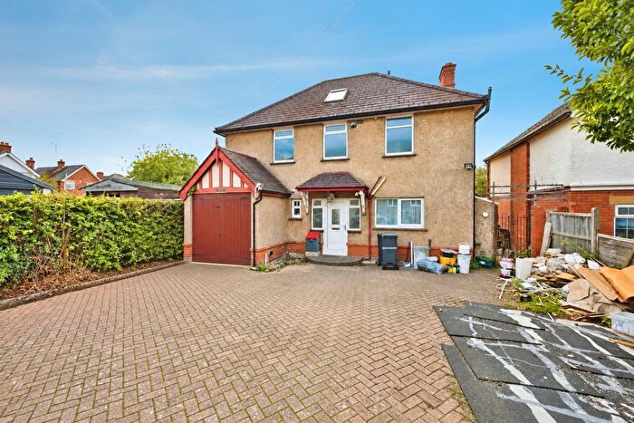 3 Bedroom Detached House For Sale In Sparrow Road, Yeovil, BA21