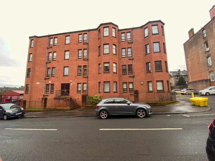 2 Bedroom Flat To Rent In Golfhill Drive, Dennistoun, Glasgow, G31