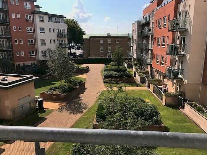 2 Bedroom Apartment To Rent In Oceana Boulevard, Briton Street, Southampton, SO14