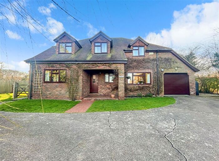 4 Bedroom Detached House For Sale In Biddenden Road, Frittenden, Kent, TN17