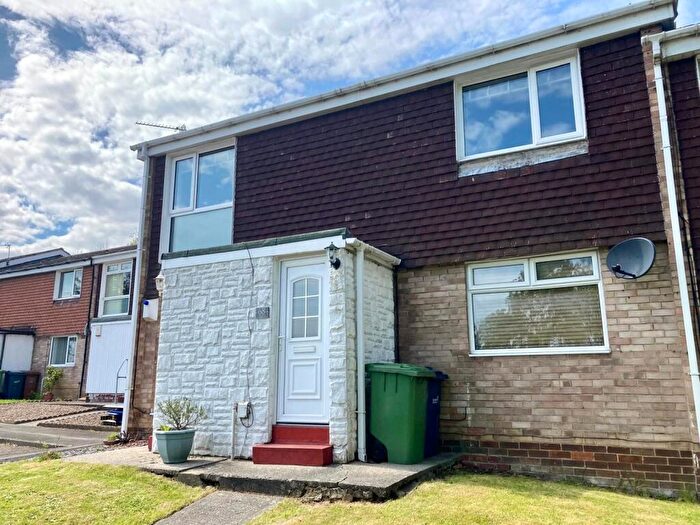 2 Bedroom Flat For Sale In Lingmell, Washington, Tyne And Wear, NE37