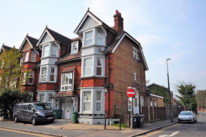3 Bedroom Flat To Rent In Rosslyn Road, Watford, WD18