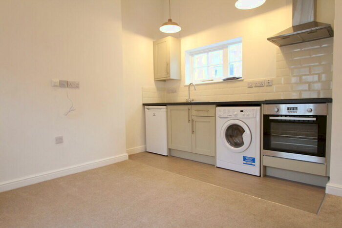 1 Bedroom Apartment To Rent In The Mews, Butchers Row, Banbury, Oxon, OX16