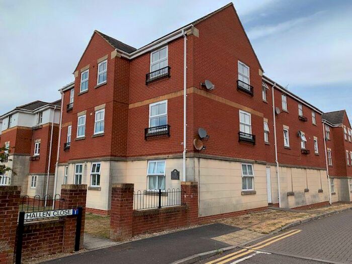 2 Bedroom Flat To Rent In Hallen Close, Bristol, BS16