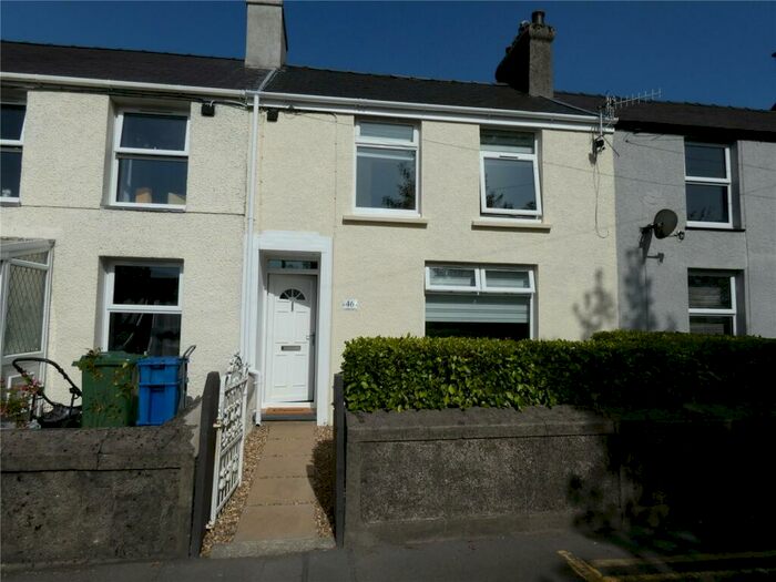 3 Bedroom Terraced House To Rent In Penygroes, Caernarfon, LL54