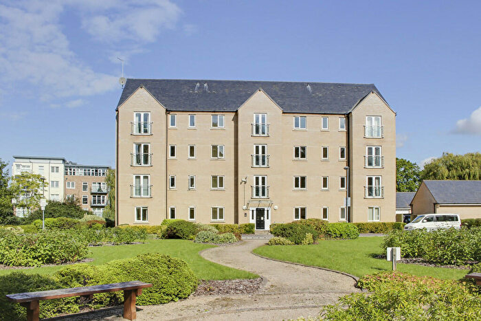 2 Bedroom Apartment To Rent In Skipper Way, Little Paxton, PE19
