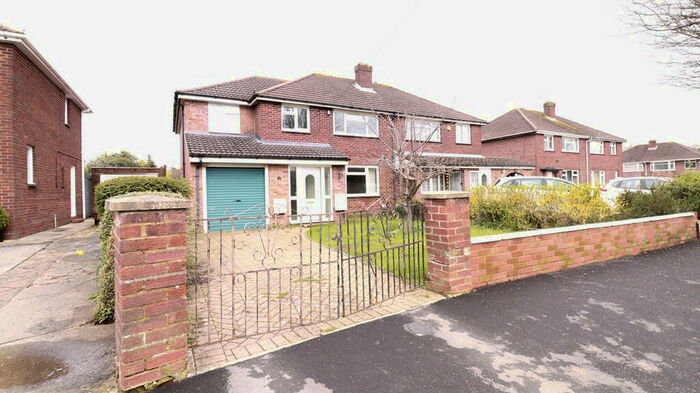 5 Bedroom Semi-Detached House To Rent In Wheeler Avenue, Swindon, SN2