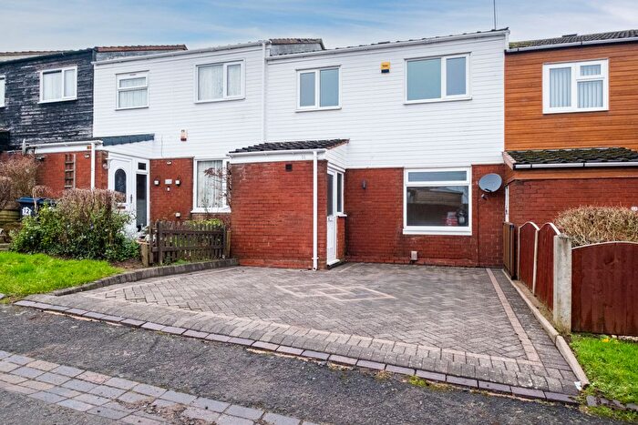 3 Bedroom End Terrace House To Rent In Cherhill Covert, Birmingham, B14