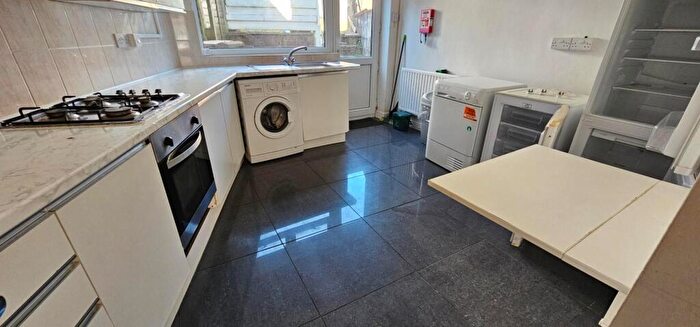 3 Bedroom Terraced House To Rent In King Street, Pontypridd, CF37