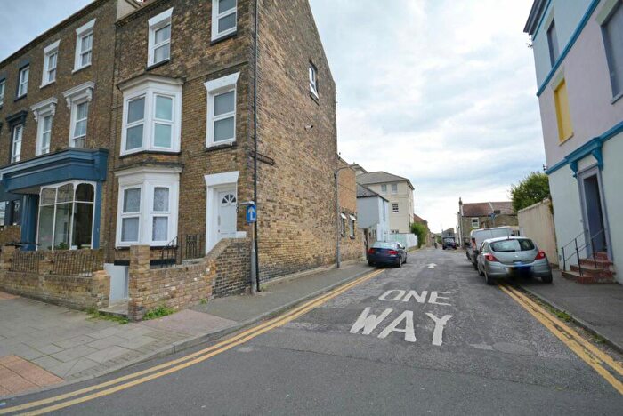 1 Bedroom Flat To Rent In Northdown Road, Margate, CT9