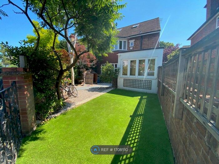 5 Bedroom Semi-Detached House To Rent In Enmore Gardens, London, SW14