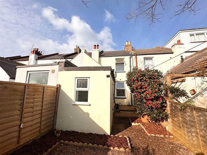 2 Bedroom Terraced House To Rent In Little Common Road, Bexhill-On-Sea, TN39