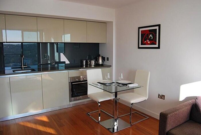 1 Bedroom Apartment To Rent In Th Floor, City Lofts, St. Pauls Square, Sheffield, S1