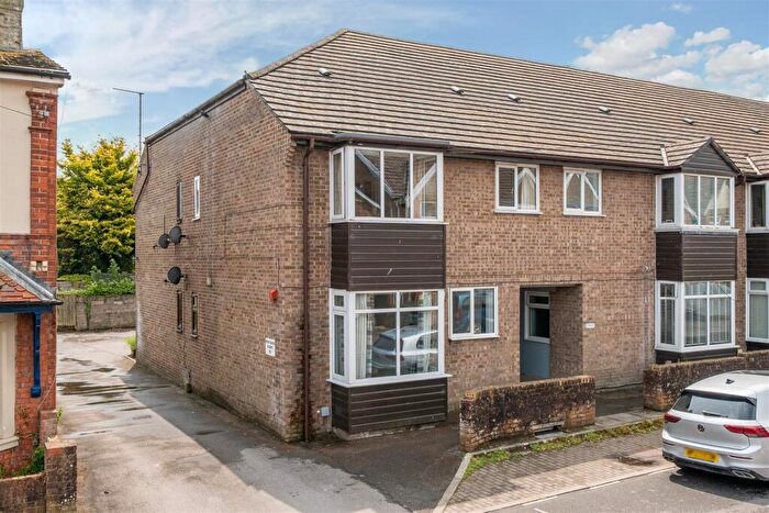1 Bedroom Apartment For Sale In Cambridge Road, Dorchester, DT1