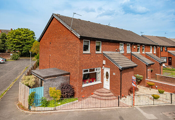 2 Bedroom End Of Terrace House For Sale In Mill Crescent, Glasgow, G40
