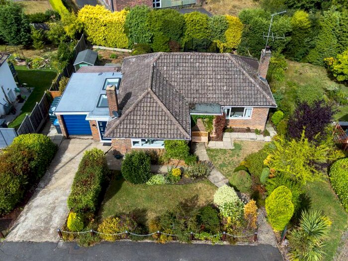 4 Bedroom Detached Bungalow For Sale In Highcroft Road, Sharpthorne, East Grinstead, RH19