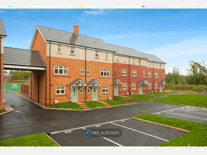 4 Bedroom Semi-Detached House To Rent In Whitehall Drive, Broughton, Preston, PR3