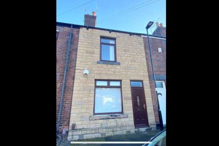 3 Bedroom Semi-Detached House To Rent In Robinson Road, Sheffield, S2
