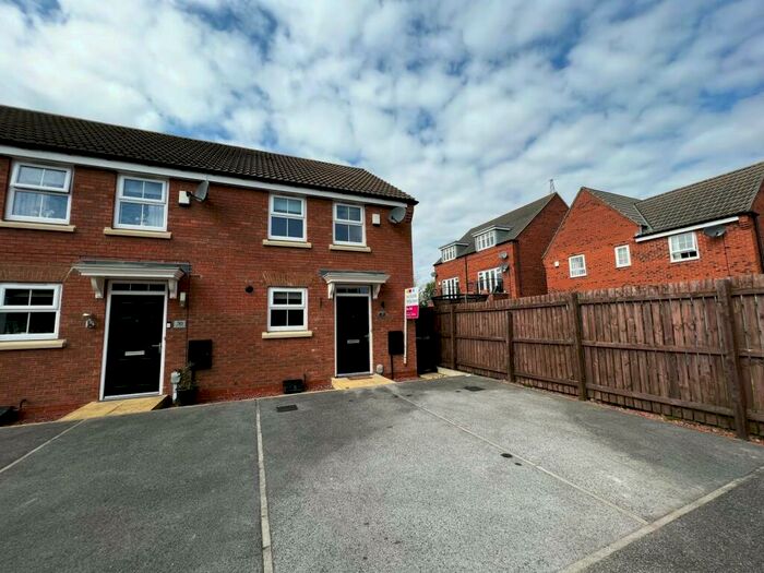 2 Bedroom House To Rent In Greenwich Park, Kingswood, Hull, HU7