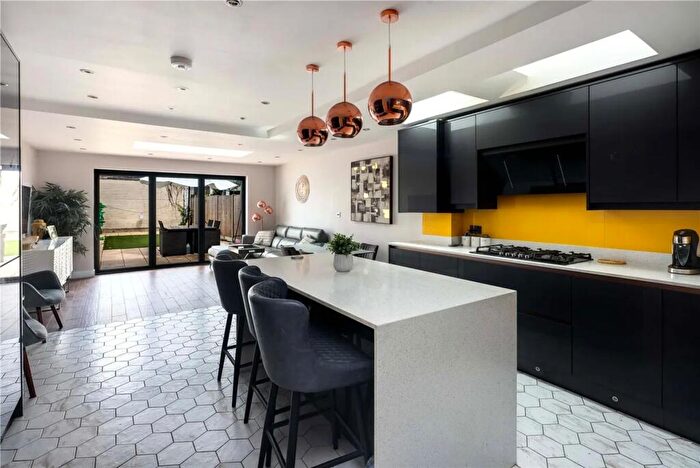 5 Bedroom Terraced House For Sale In Neville Road, London, E7