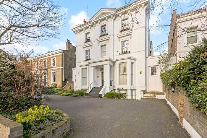2 Bedroom Flat For Sale In Maida Vale, London, W9