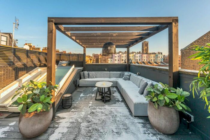 2 Bedroom Mews To Rent In Dunworth Mews, Portobello, London, W11