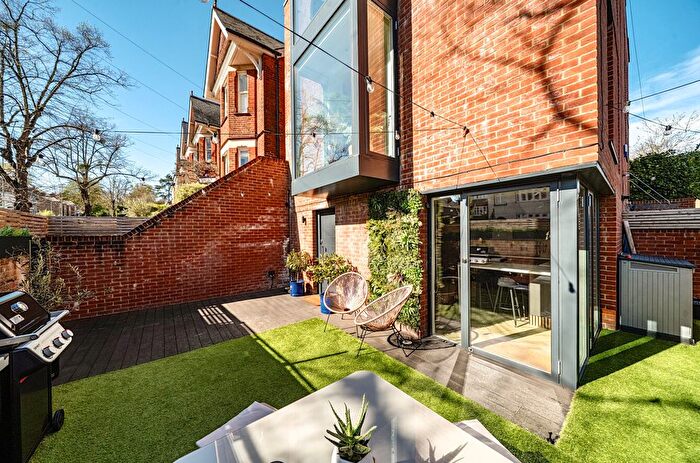 2 Bedroom Semi Detached House For Sale In Hatherley Road, Winchester, Hampshire, SO22