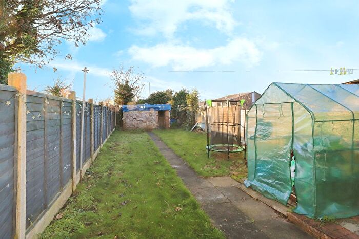 2 Bedroom Detached House For Sale In Bushbury Road, Fallings Park, Wolverhampton, WV10