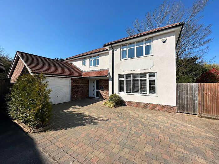 5 Bedroom Detached House For Sale In Church Way, Sanderstead, Surrey, CR2