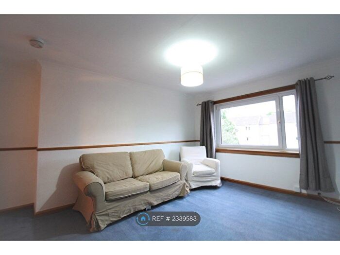 2 Bedroom Flat To Rent In Bruce Gardens, Dalkeith, EH22