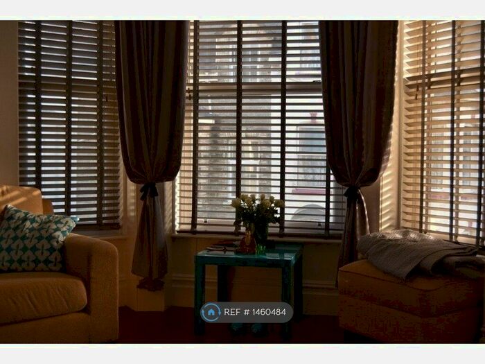 1 Bedroom Flat To Rent In Berry Road, Newquay, TR7