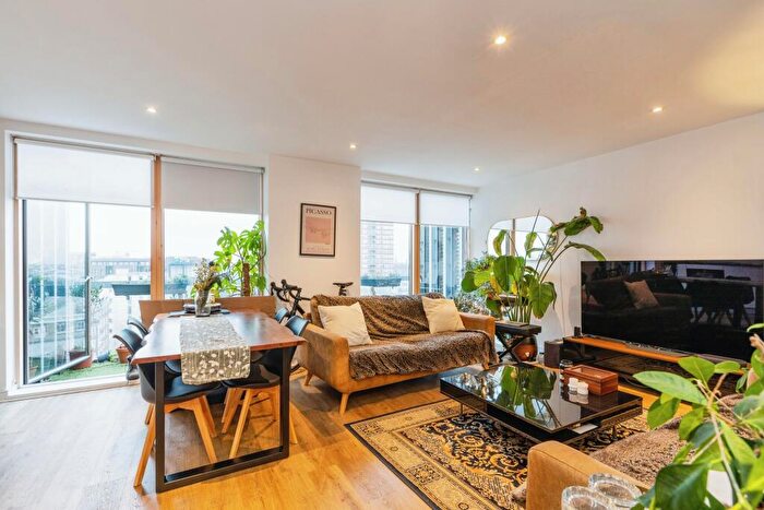 2 Bedroom Apartment To Rent In Provost Street, N1