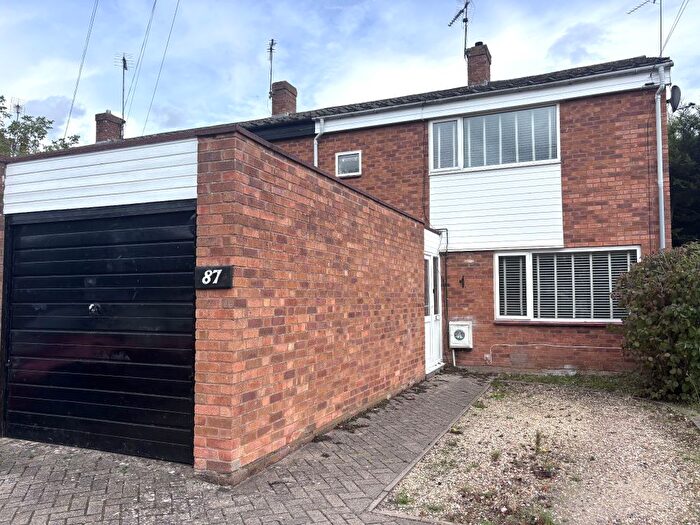2 Bedroom Terraced House To Rent In Meadow Road, Alcester, B49