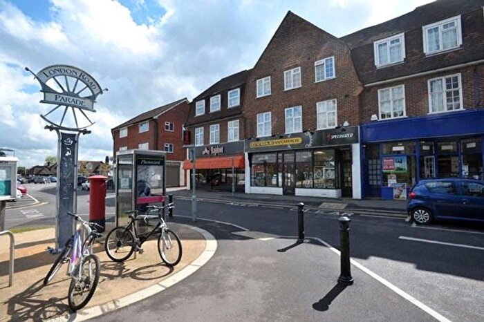 2 Bedroom Flat To Rent In London Road, Guildford, GU4
