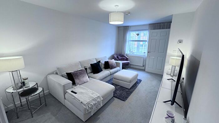 2 Bedroom Semi-Detached House For Sale In Harcourt Grove, Leicester, LE7