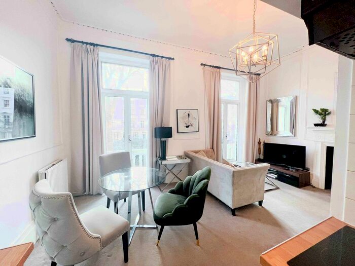 1 Bedroom Flat To Rent In Ovington Square, SW3