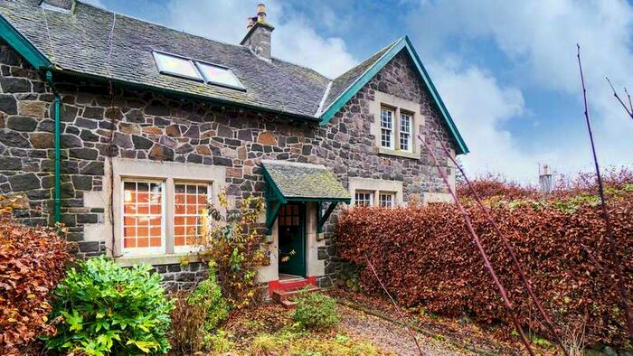 2 Bedroom Terraced House To Rent In Milton Road, Kilmacolm, PA13