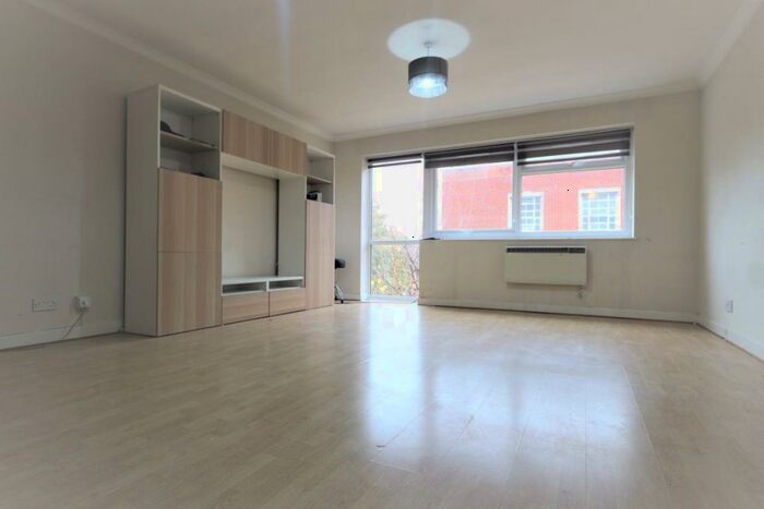 Studio To Rent In Concord House, Coombe Road, KT3