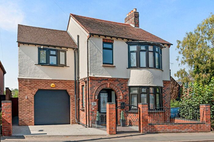 5 Bedroom Detached House For Sale In Park Road, Rushden, NN10
