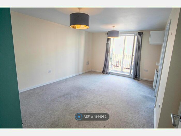 2 Bedroom Flat To Rent In Flaxmill Place, Edinburgh, EH6