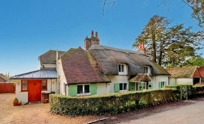 4 Bedroom Detached House For Sale In Church Street, Upham, SO32