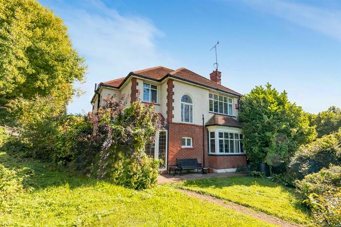 5 Bedroom Detached House To Rent In Goldstone Crescent, Hove, BN3