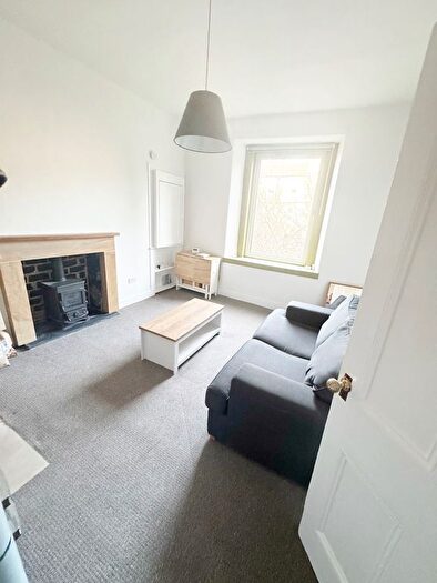 Studio To Rent In Downfield Place, Edinburgh, EH11