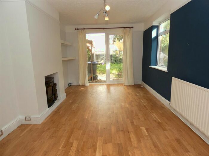 2 Bedroom Flat To Rent In St. Alphege Court, Oxford Street, Whitstable CT5
