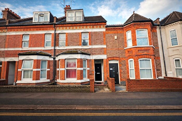 1 Bedroom Studio To Rent In Flat, Ashburnham Road, Luton, Bedfordshire, LU1