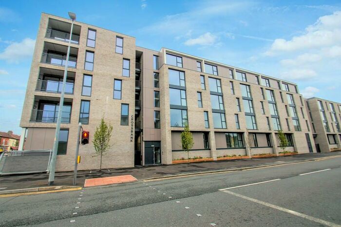2 Bedroom Flat To Rent In Lower Broughton Road, Salford, Greater Manchester, M7