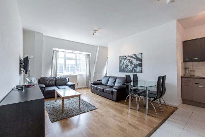 3 Bedroom Flat To Rent In Flat Digby Works, E9