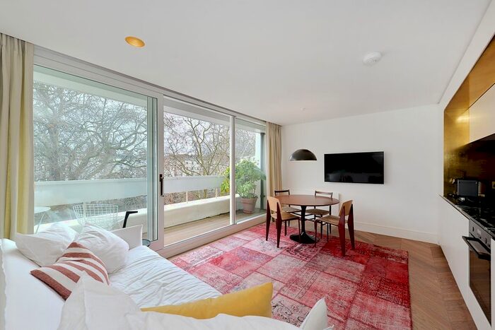 1 Bedroom Flat To Rent In Eccleston Square, London, SW1V